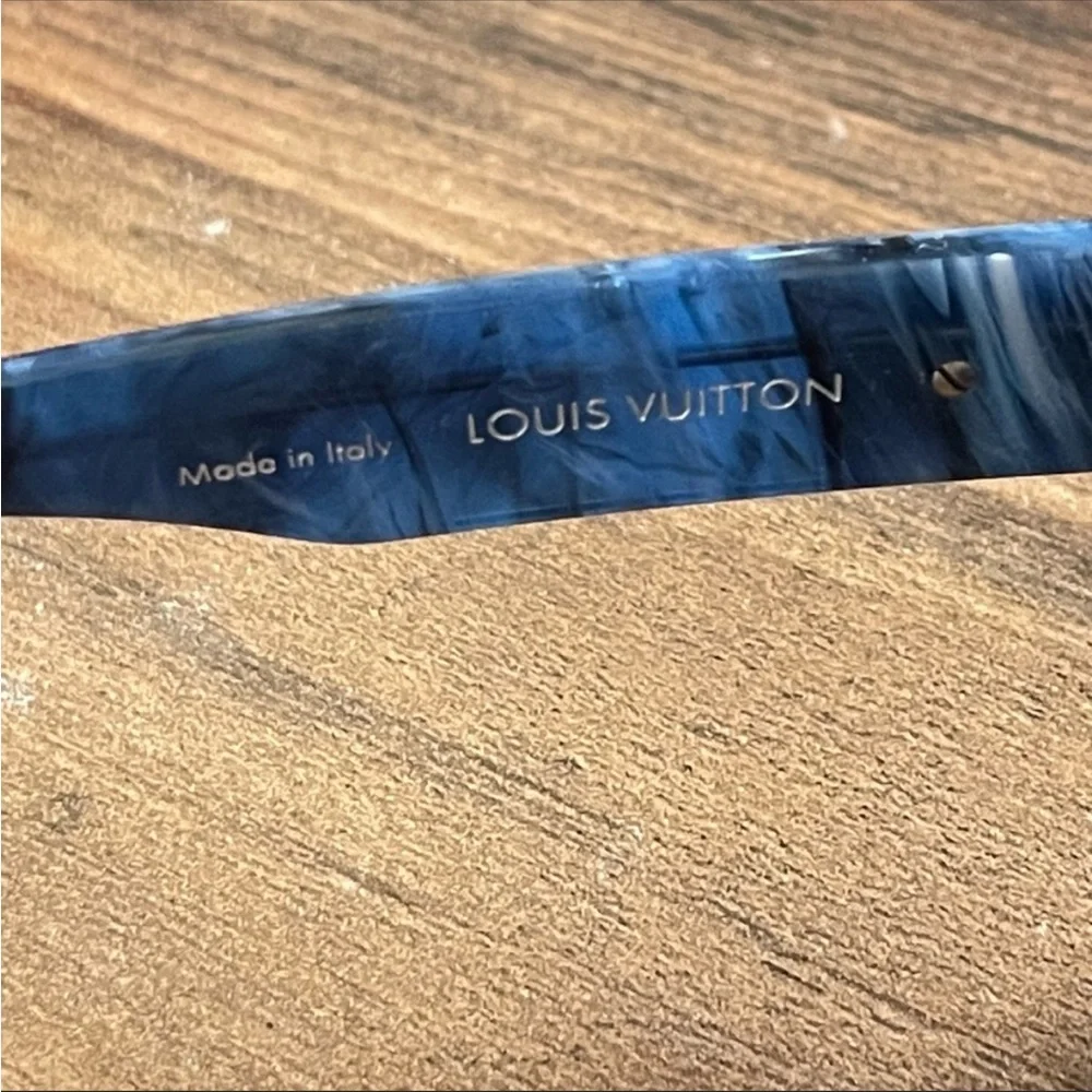 Louis Vuitton Joystorm Sunglasses - Picture 5 of 6